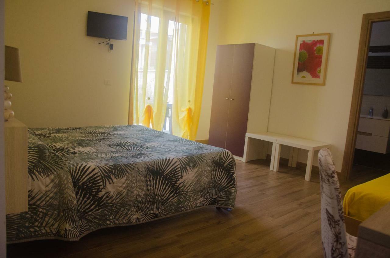 Baia Benessere B&B Eco Vegan ซานตาเซเวรา ภายนอก รูปภาพ