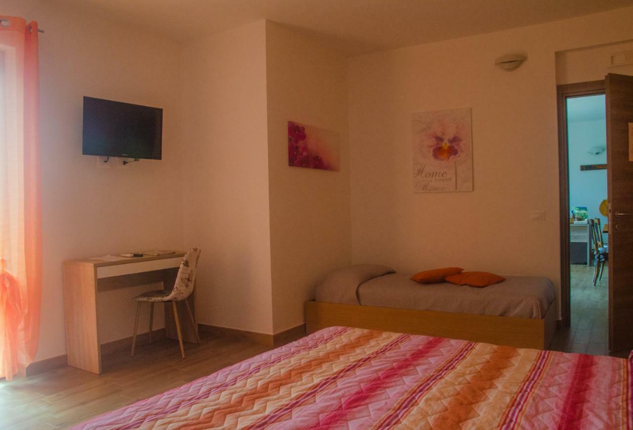 Baia Benessere B&B Eco Vegan ซานตาเซเวรา ภายนอก รูปภาพ
